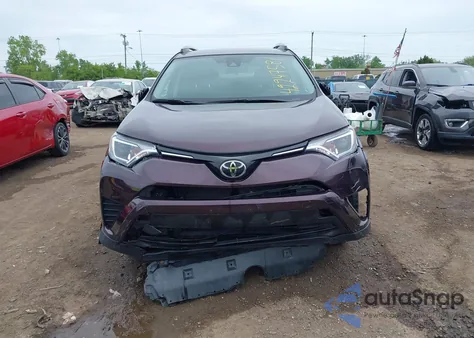 2017 Toyota Rav4 Le z USA, uszkodzony, nr VIN 2T3BFREV9HW646757